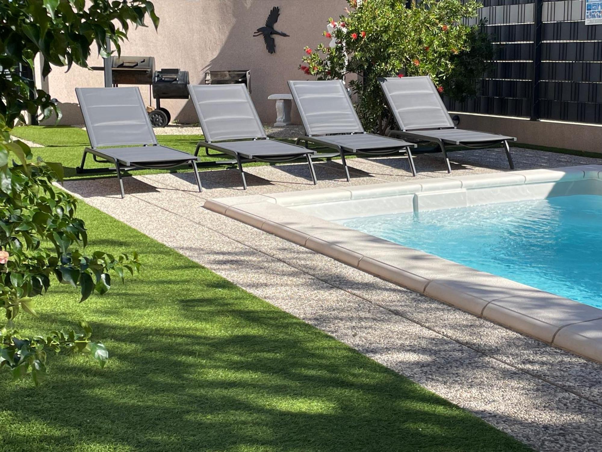 Villa Andrijana - Exclusively Yours - Family Getaway With Private Pool Kaštela Extérieur photo