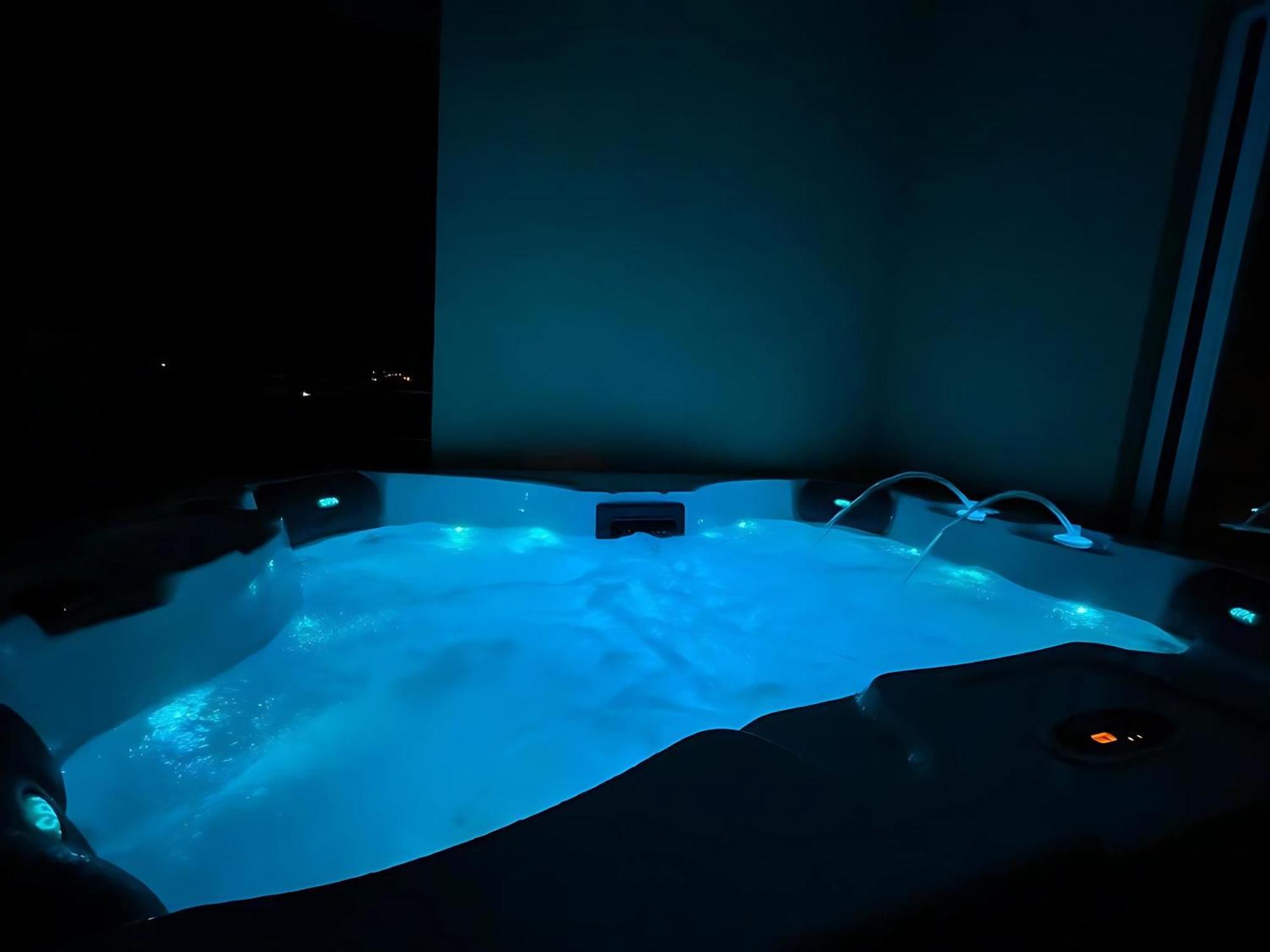Villa Andrijana - Exclusively Yours - Family Getaway With Private Pool Kaštela Extérieur photo