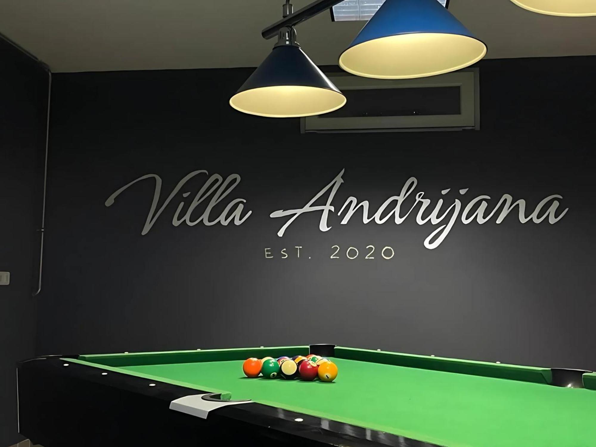 Villa Andrijana - Exclusively Yours - Family Getaway With Private Pool Kaštela Extérieur photo