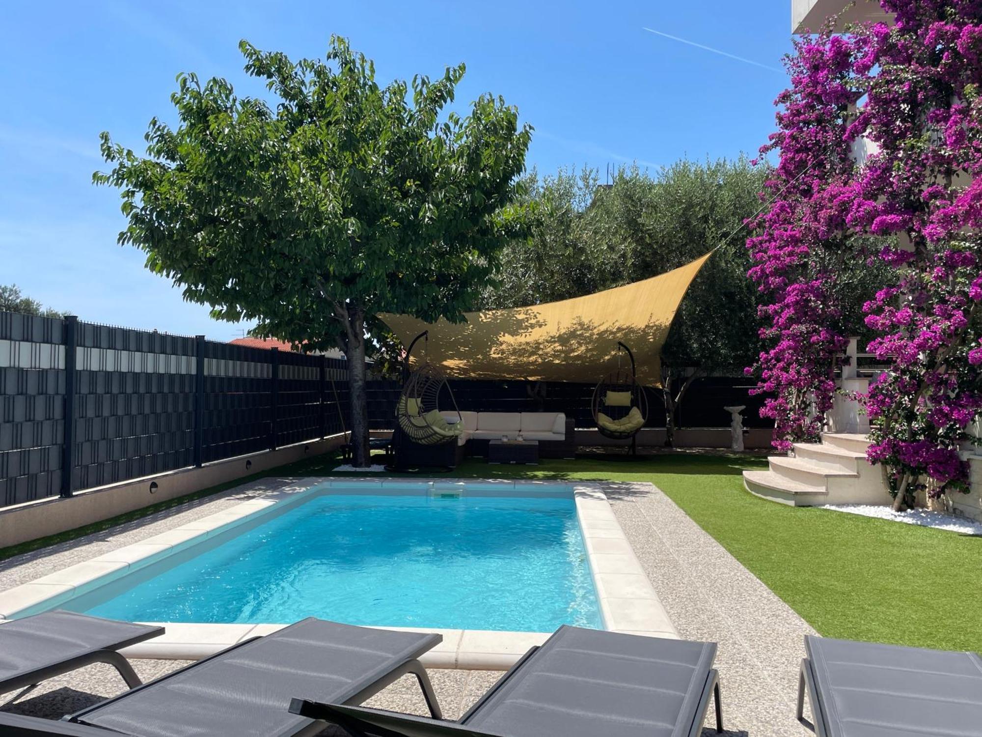 Villa Andrijana - Exclusively Yours - Family Getaway With Private Pool Kaštela Extérieur photo
