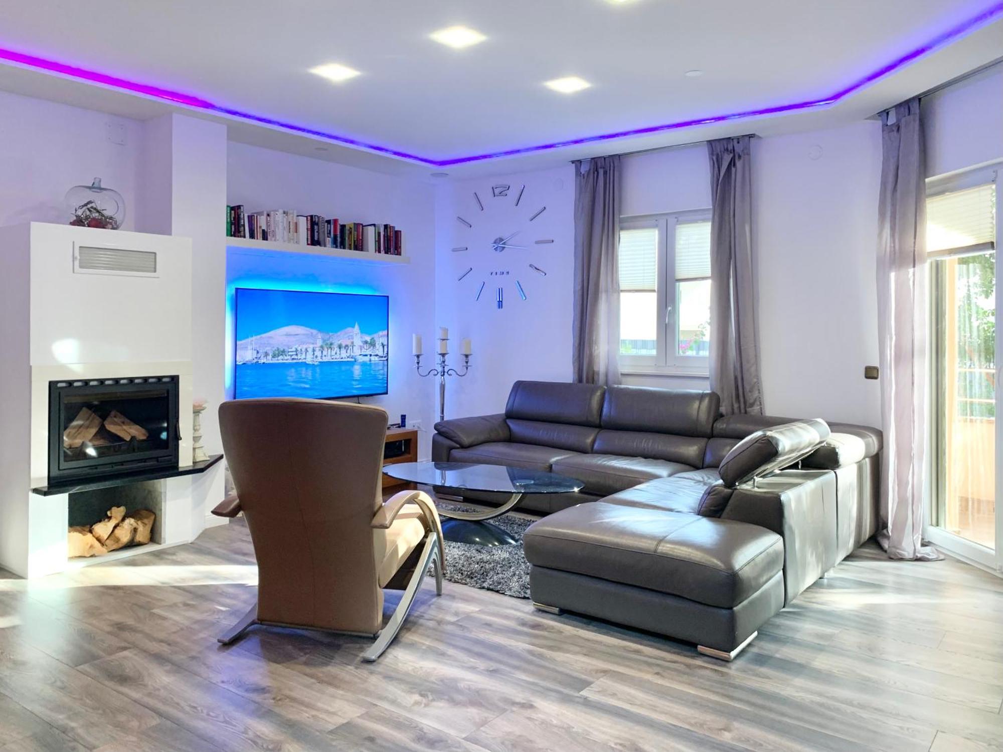 Villa Andrijana - Exclusively Yours - Family Getaway With Private Pool Kaštela Extérieur photo