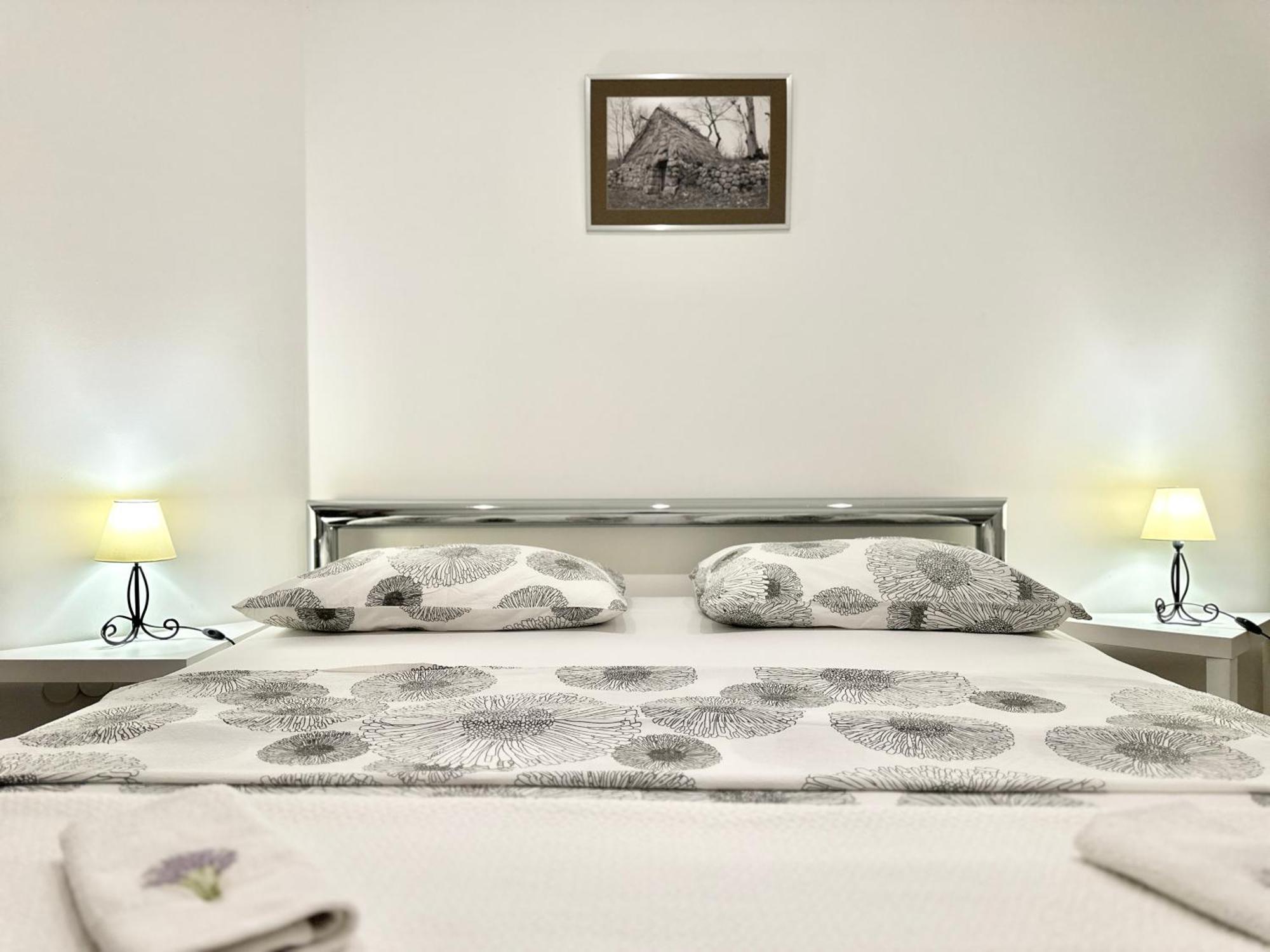 Villa Andrijana - Exclusively Yours - Family Getaway With Private Pool Kaštela Extérieur photo